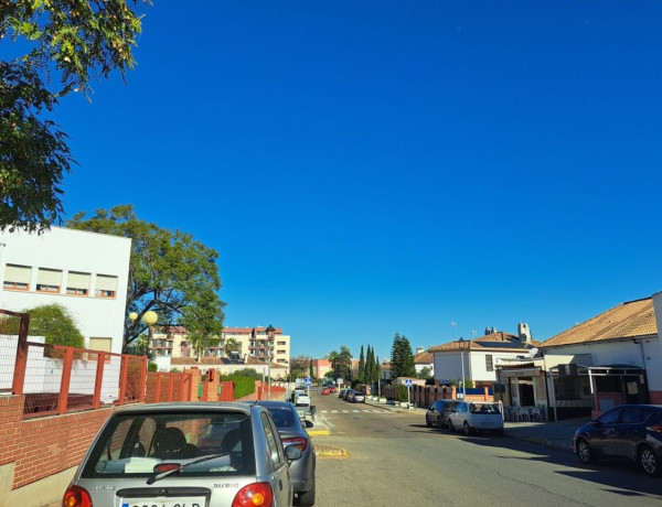 Таунхаус на продажу в  Urb. Zona Centro , Mairena del Aljarafe photo 4