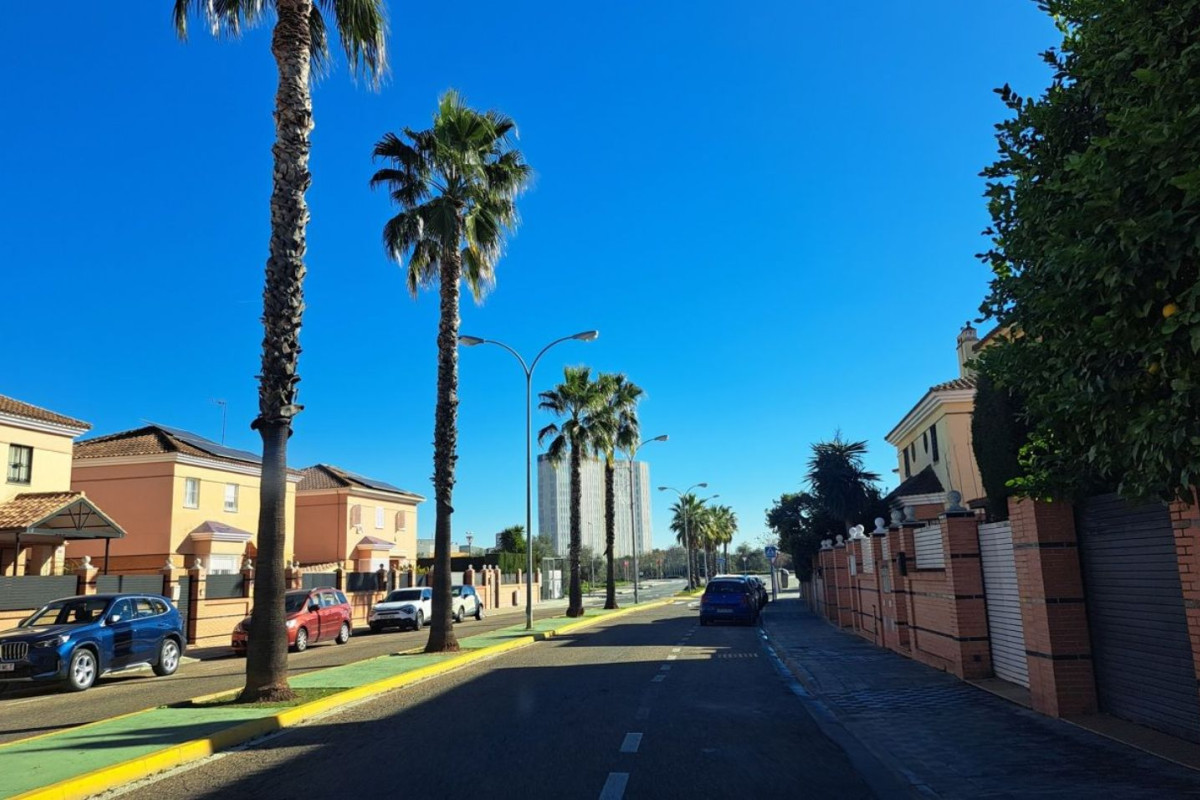 Продажа таунхауса в  Urb. Zona Centro , Майрена дель Альхарефе photo 5