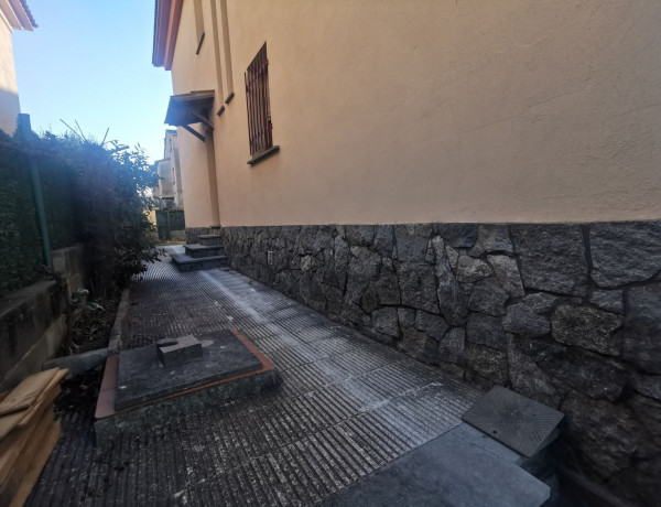 Chalet independiente en venta en  Riera d'Oix, 6, Girona photo 4