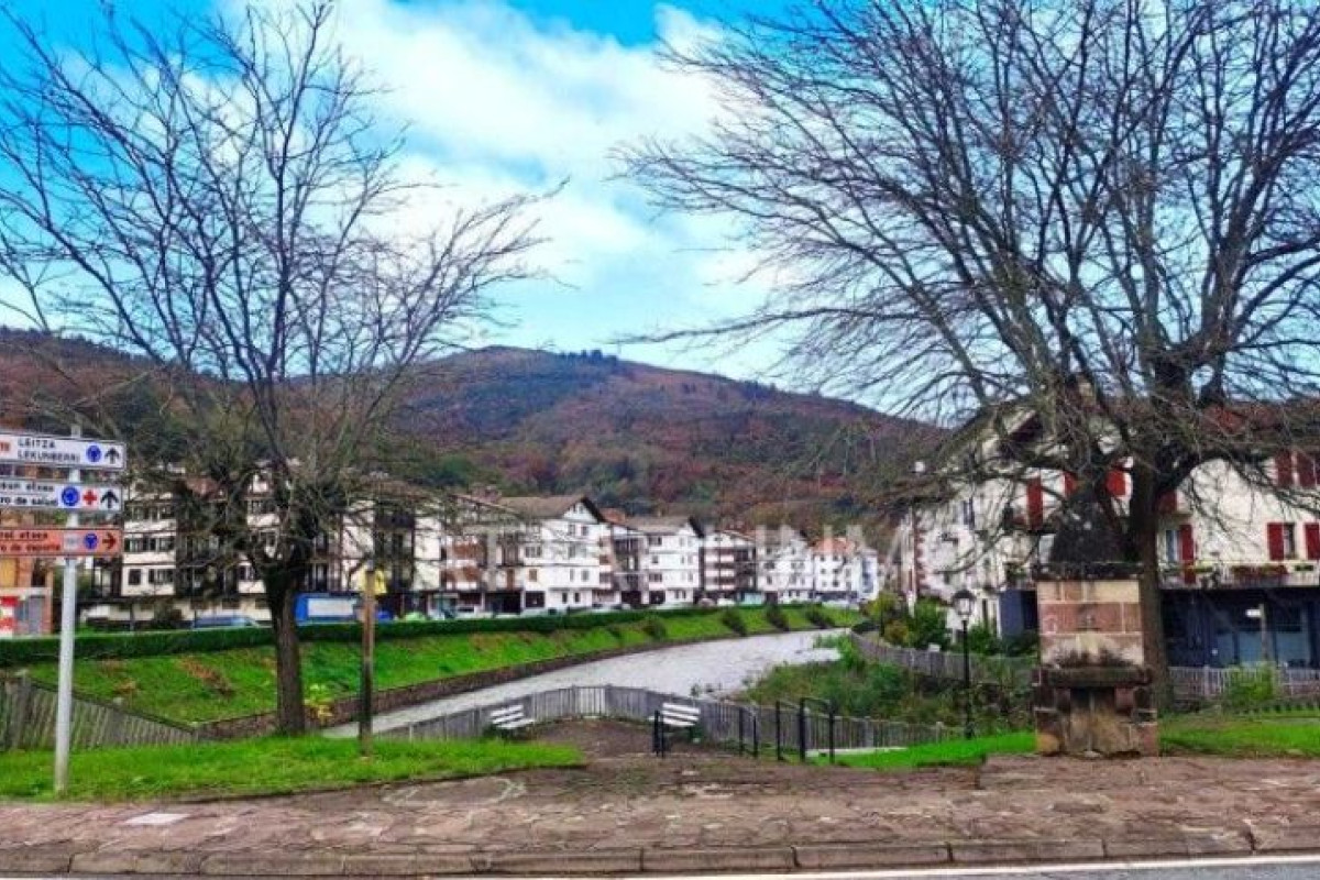 Piso en venta en calle Parroquia, 22, Донестебе/Санстебан
photo 1