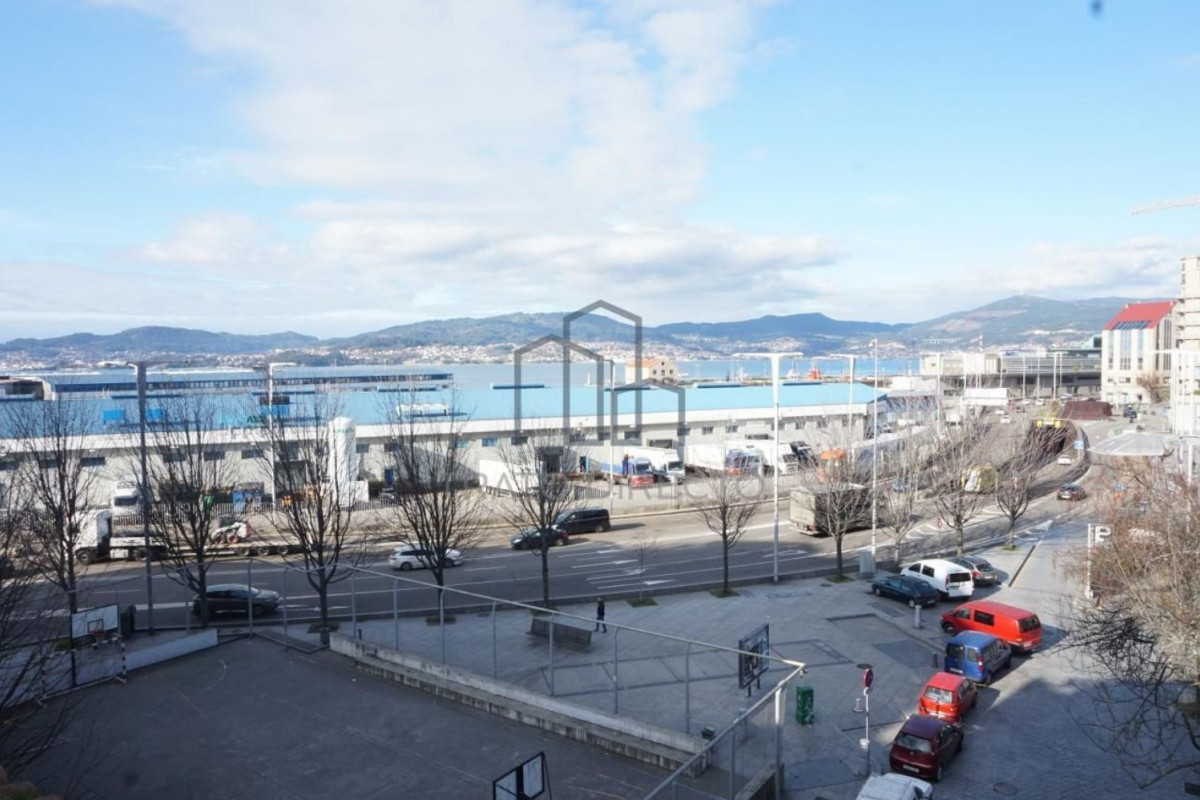 Venta de duplex en Calle de San Francisco, Vigo photo 2