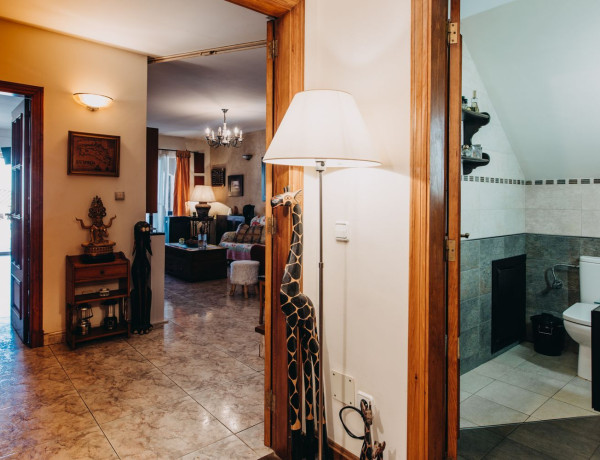 Chalet adosado en venta en  Calle Santa Bárbara s/n , Ciutadella de Menorca photo 4