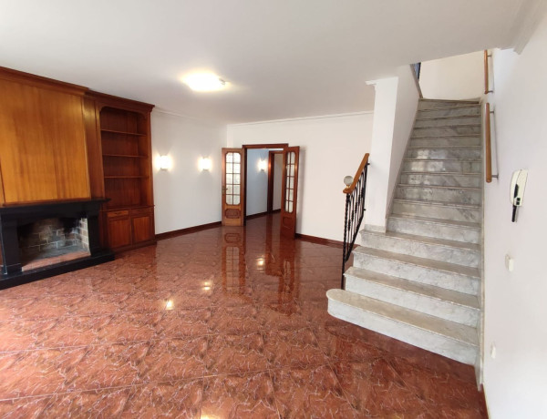 Semi-detached house for sale in Calle De Lleida s/n , Ciutadella de Menorca thumbnail 2