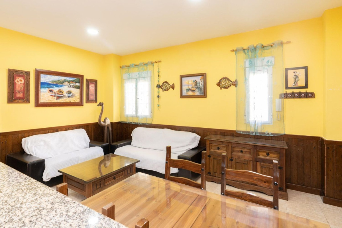 Venta de bajo en Paseo Maritimo, 51, Salobreña
 photo 2