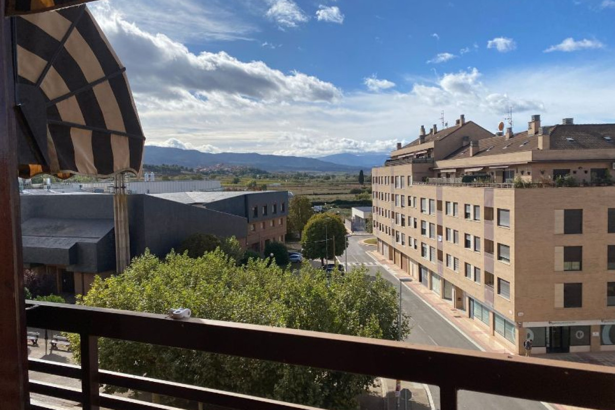 Piso en venta en calle San Fernando, 117, Najera
photo 1