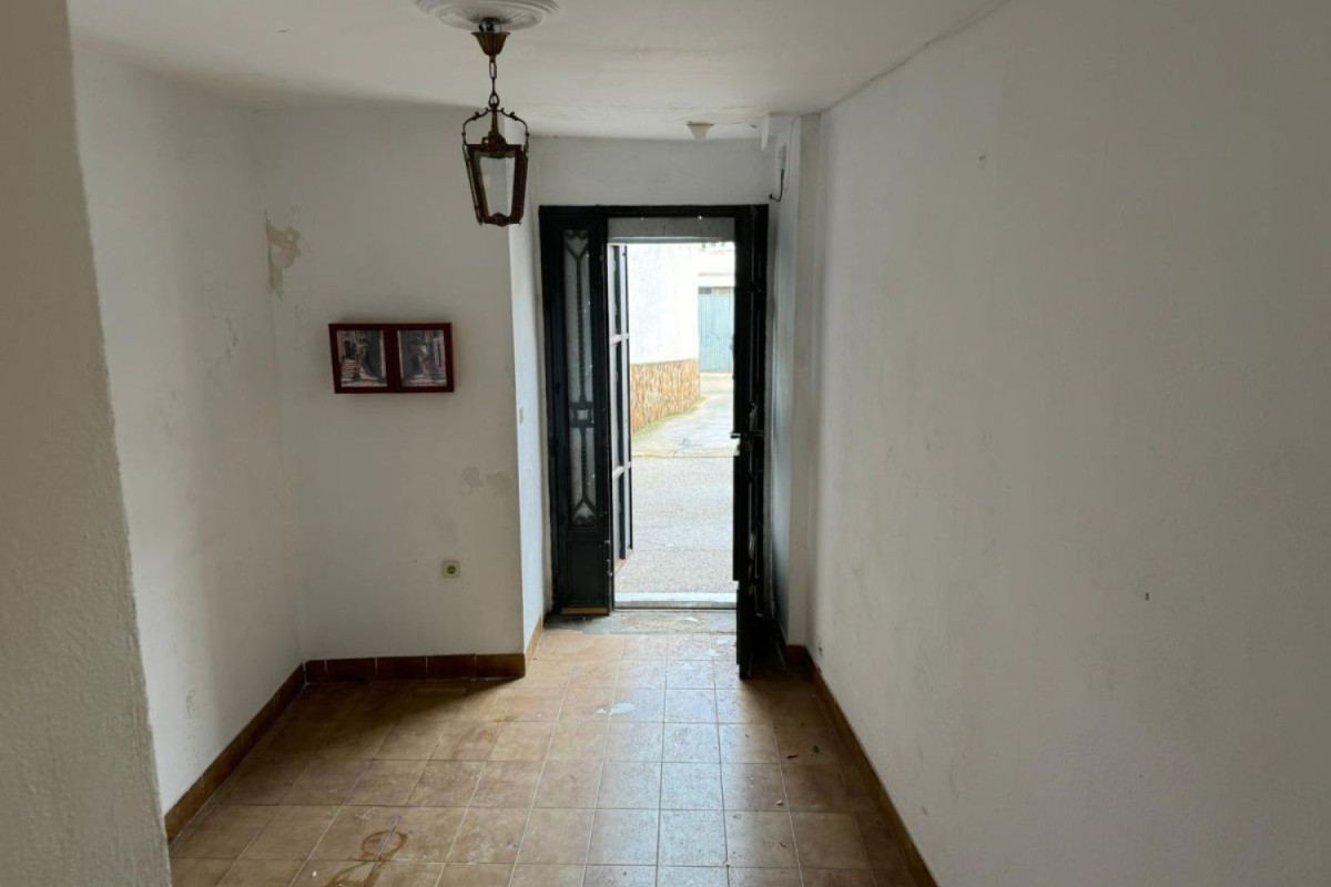 Venta de chalet adosado en , Martos photo 3
