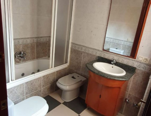 Продажа квартиры в , Los Villares photo 4