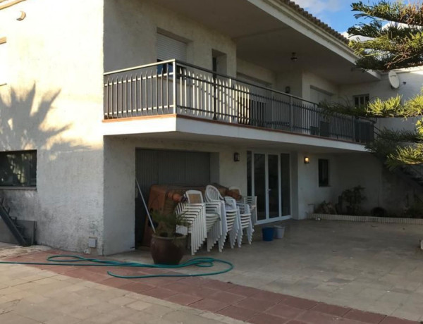 Chalet independiente en venta en  Calle Font d'Andara, 20, Alcanar photo 2