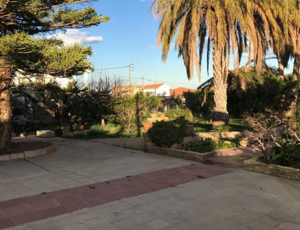 Chalet independiente en venta en  Calle Font d'Andara, 20, Alcanar photo 3