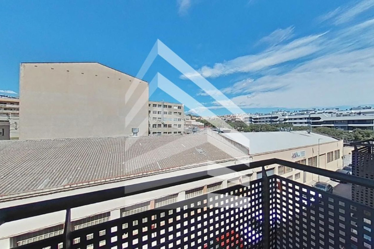 Sale of apartment in Calle d'Antonio de Solís, Mataró
 photo 3