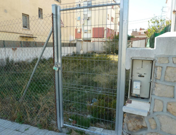Terreno en venta en calle del Vendrell, 15 thumbnail 2