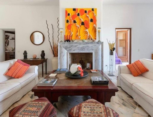 Продажа квартиры в  Dalt Vila s/n, Eivissa photo 1