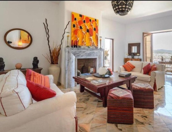 Продажа квартиры в  Dalt Vila s/n, Eivissa photo 2