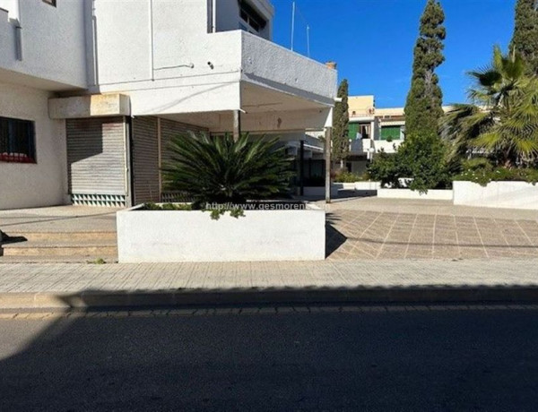 Local en venta en Cala Ratjada photo 1