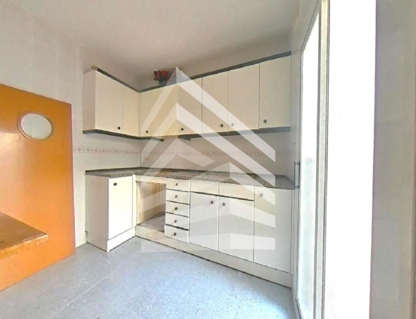 Bajo en venta en  Calle Torrent de la Pólvora, Mataró photo 4