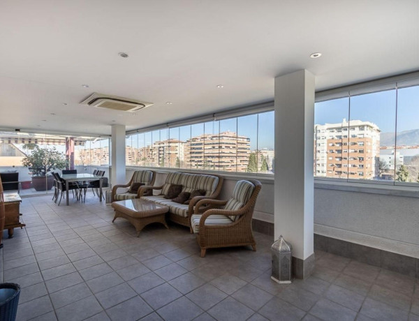 Duplex en venta en Calle Gloria Mas, Granada photo 1