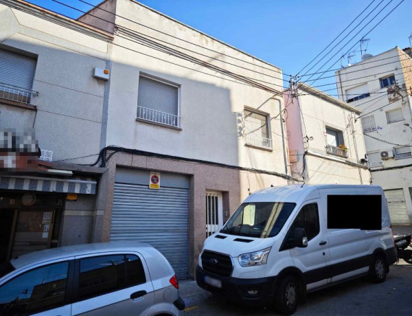Bajo en venta en  Calle de Gandia, 31, Terrassa photo 1
