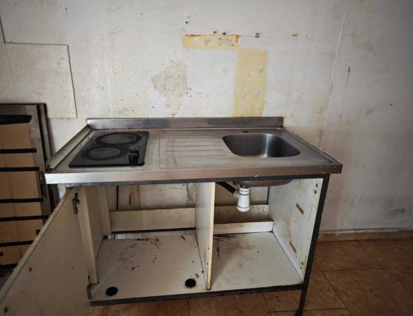 Bajo en venta en  Calle de Gandia, 31, Terrassa photo 3