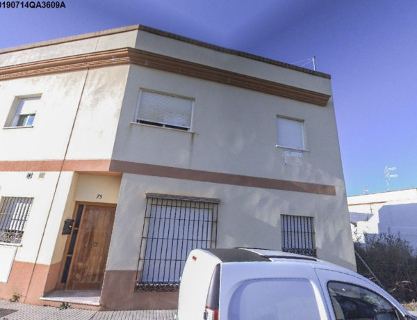 Piso en venta en  Avenida Félix Rodríguez de la Fuente, 75, Chipiona photo 1