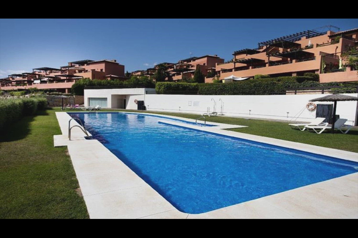 Sprzedaż mieszkania w Urb Casares Golf Garden s/n, Casares
 photo 2