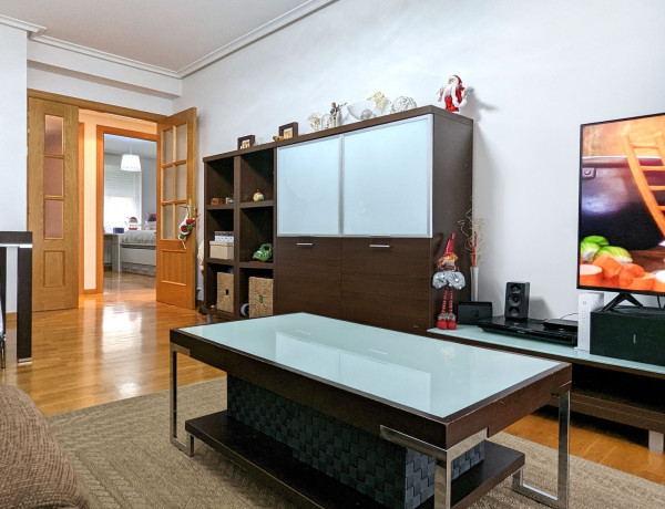Apartment for sale in  Urb. Chillida, Logroño photo 4