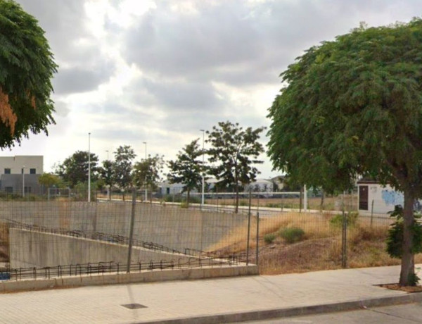 Terreno en venta en avenida de la Mallada, 4 photo 1