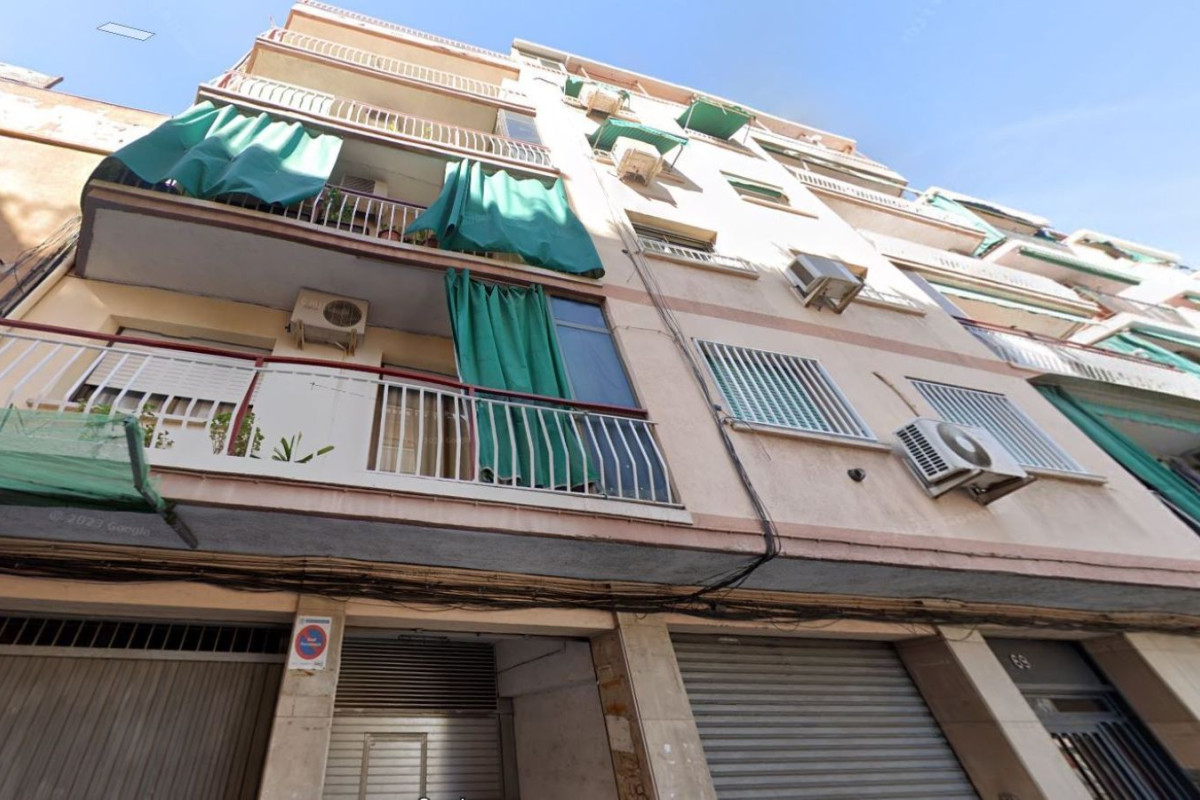 Venta de piso en Calle de Wagner, 69, Badalona
photo 1