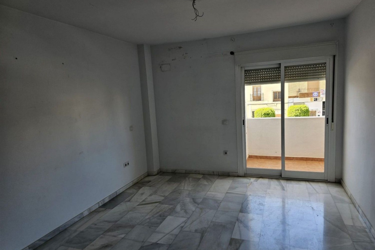 Piso en venta en avenida Juan Carlos I, 25, Fernan Nuñez
photo 3