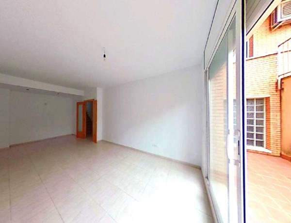 Chalet adosado en venta en  Calle del Tossalet dels Dolors , Manresa photo 2