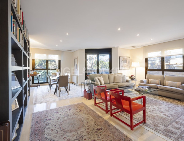 Продажа квартиры в  Zona Monte el Pilar , Majadahonda photo 4