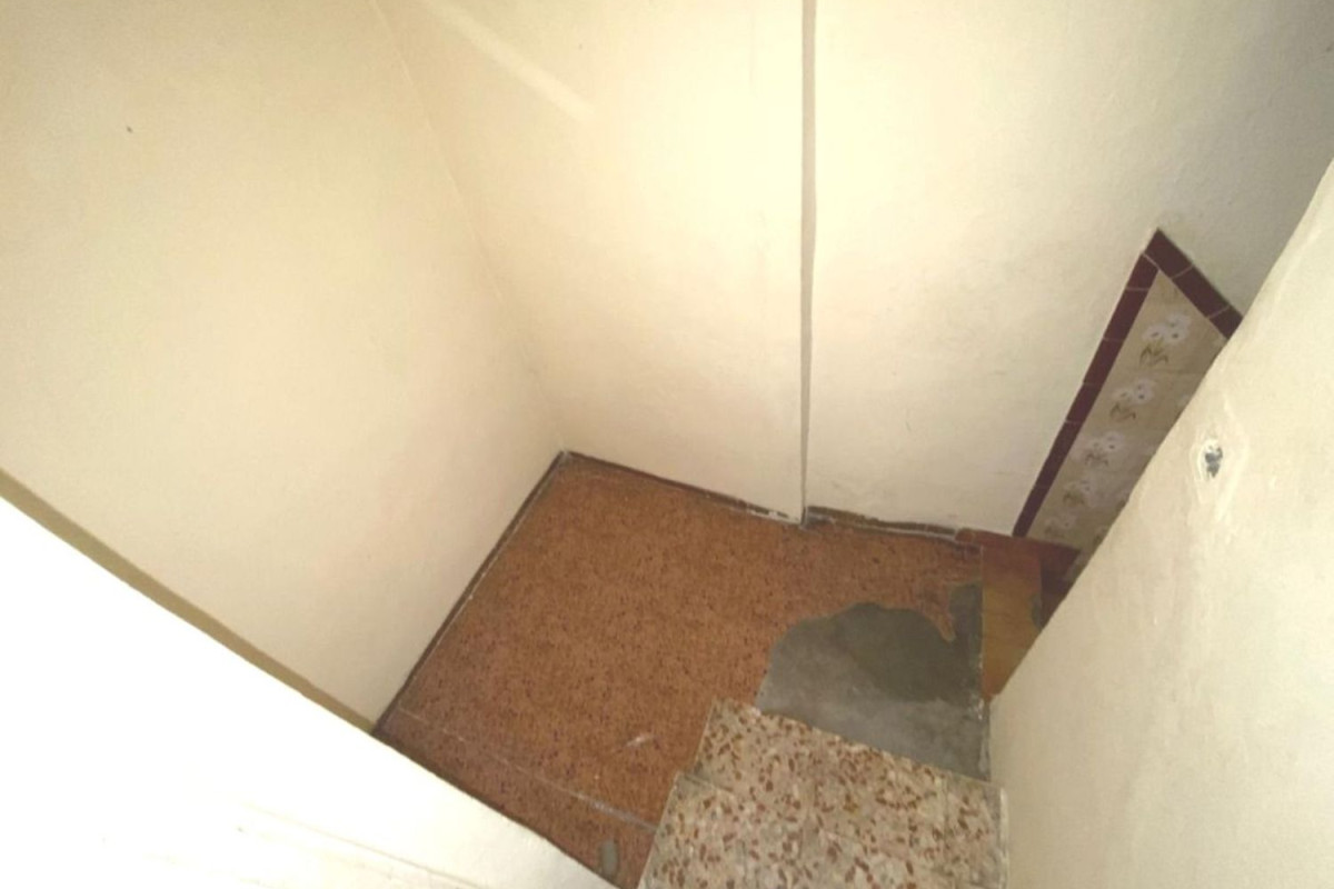 Sale of townhouse in  Teruel , Algeciras photo 5