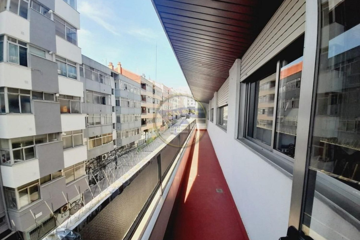 Sale of apartment in Urban center, Vigo
 photo 3