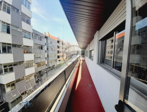 Apartment for sale in Centro urbano , Vigo thumbnail 2