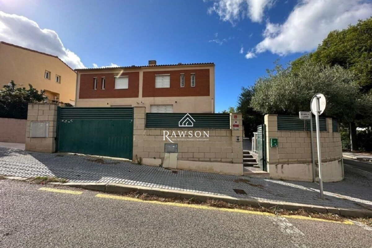 Sprzedaż szeregowego domku w Calle del Llorer , Salou photo 2