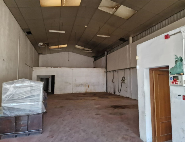Nave en venta en avenida Alcalde Cantos Ropero thumbnail 1