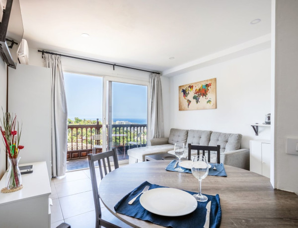 Piso en venta en Calle Finlandia, 13, Adeje thumbnail 2