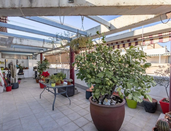 Duplex en venta en Calle Gloria Mas, 2, Granada thumbnail 1