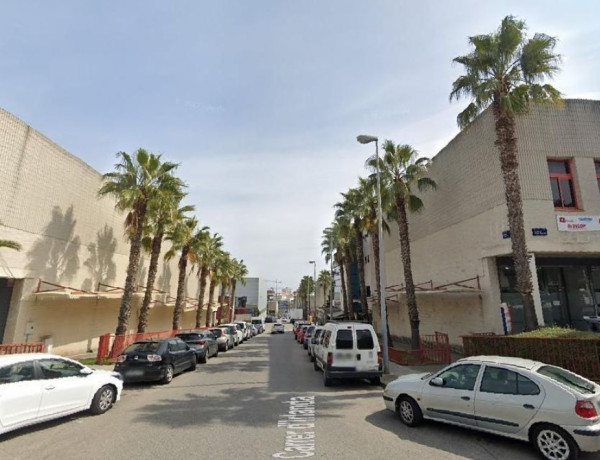 Nave en venta en calle de la Gran Bretanya photo 1