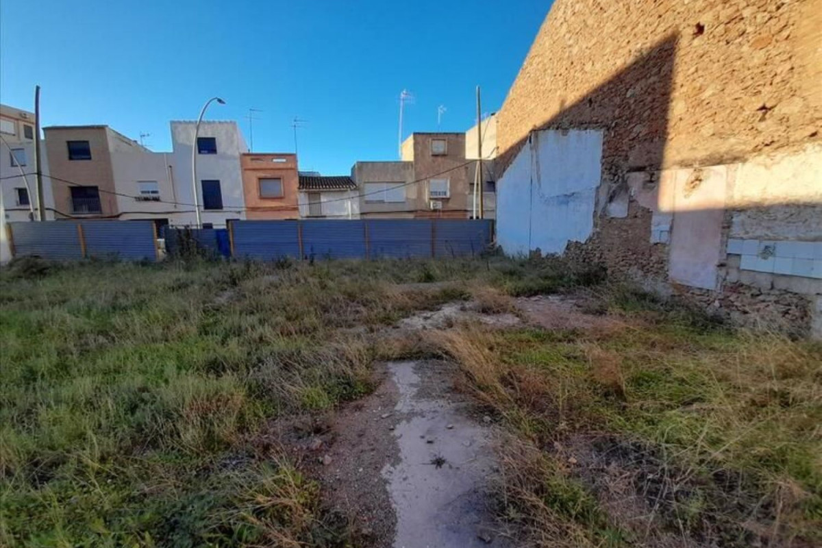 Terreno en venta en Villarreal/Vila-Real, Castellón photo 2
