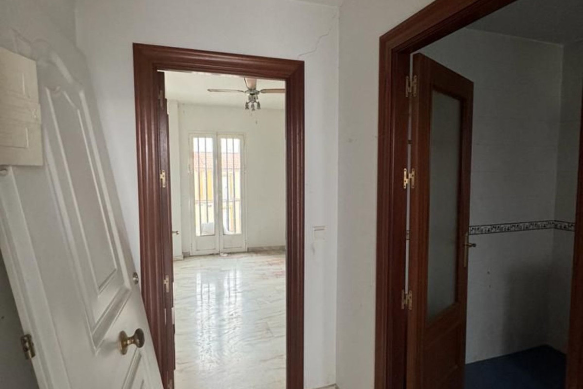 Piso en venta en cervantes, Кория дель Рио
 photo 3