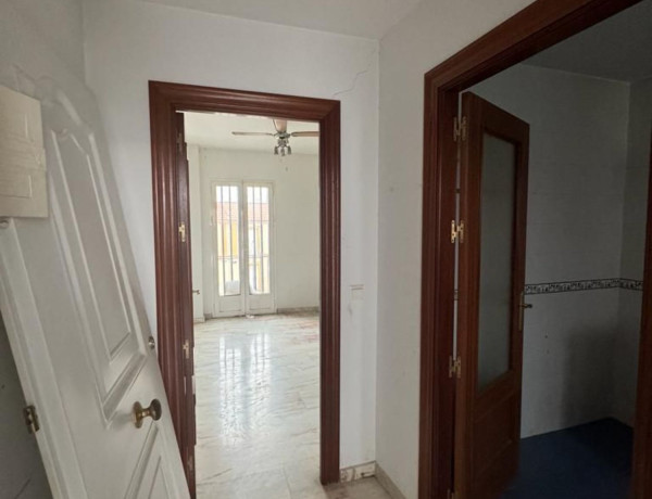 Продажа квартиры в , Coria del Río photo 3