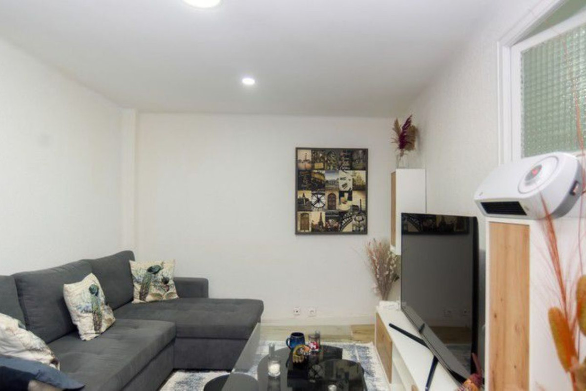 Penthouse sale in Calle de Les Escodines, Manresa photo 1
