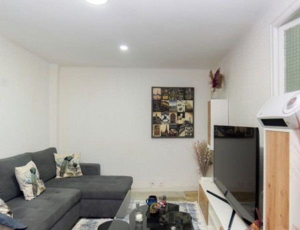 Penthouse for sale in  Calle de Les Escodines, Manresa photo 1