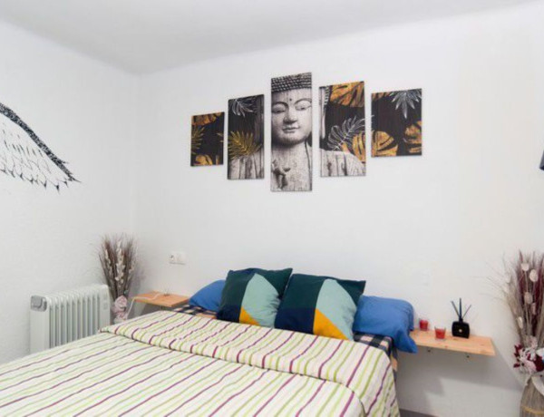 Penthouse for sale in  Calle de Les Escodines, Manresa photo 4