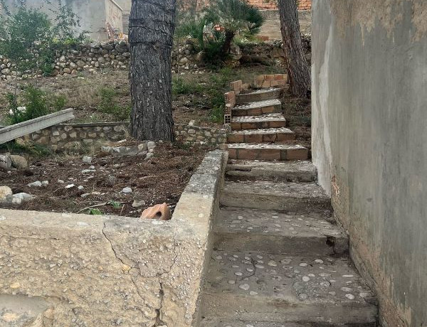 Terreno en venta en calle Mercuri s/n photo 1