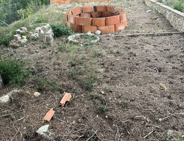 Terreno en venta en calle Mercuri s/n photo 4