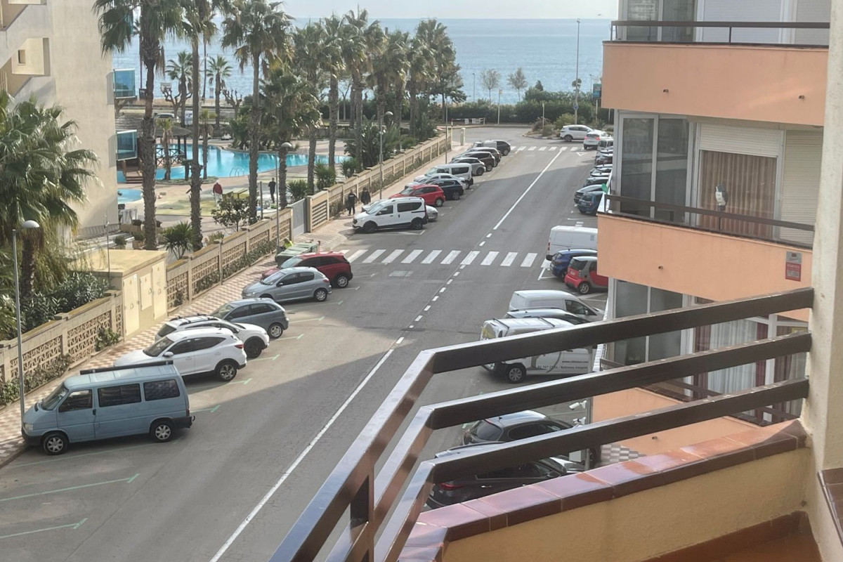Venta de piso en Avenida DELS TARONGERS, Pineda de Mar
 photo 2