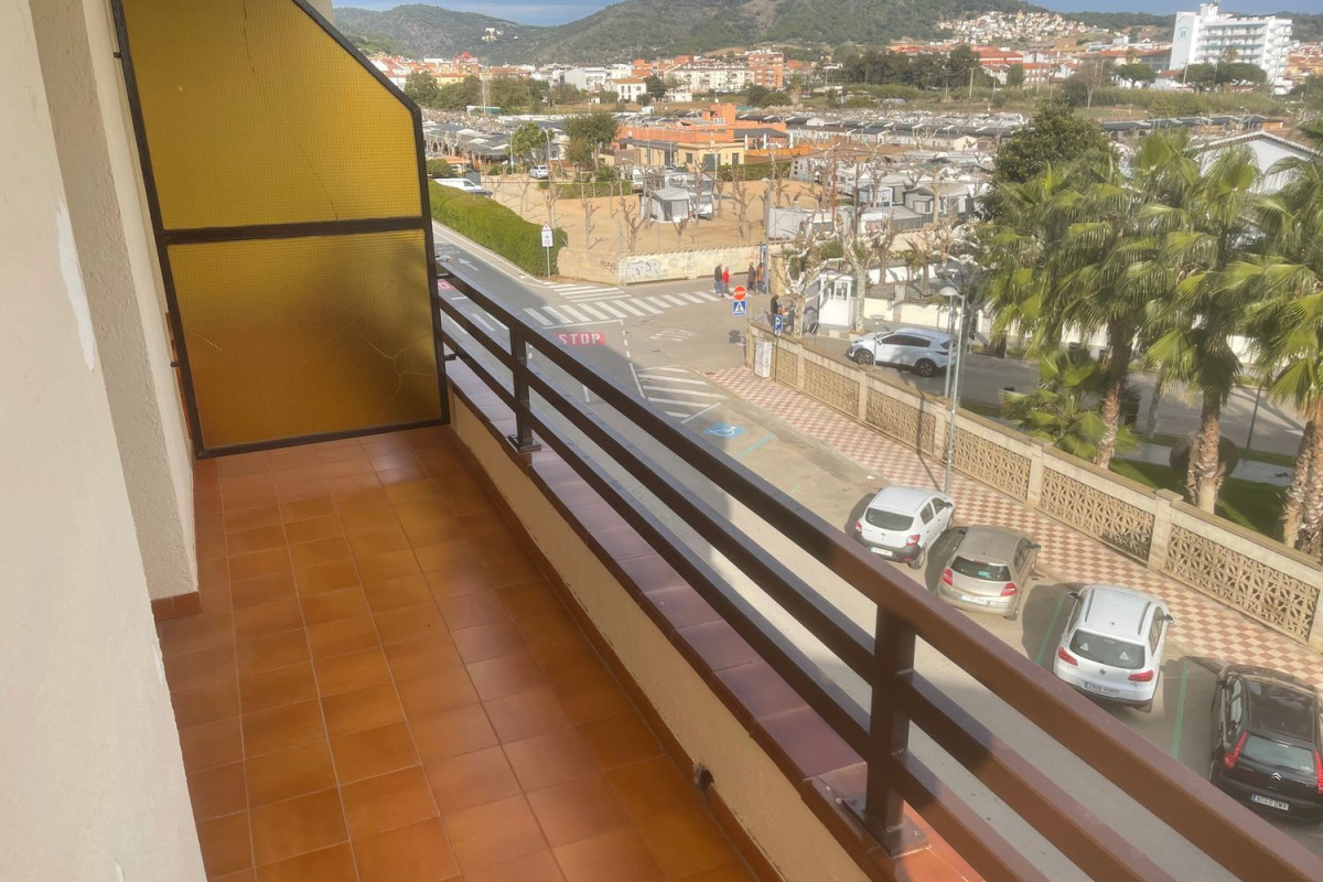 Venta de piso en Avenida DELS TARONGERS, Pineda de Mar
 photo 3