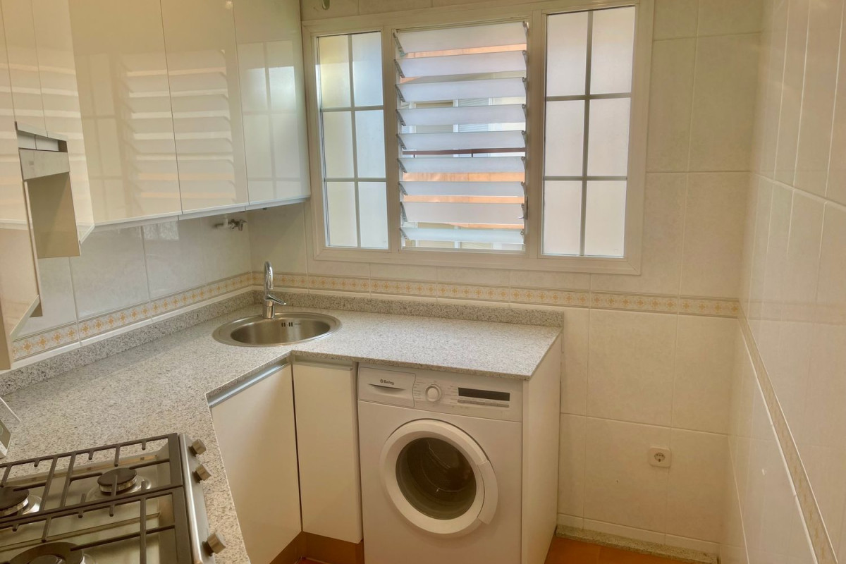 Venta de piso en Avenida DELS TARONGERS, Pineda de Mar
 photo 4