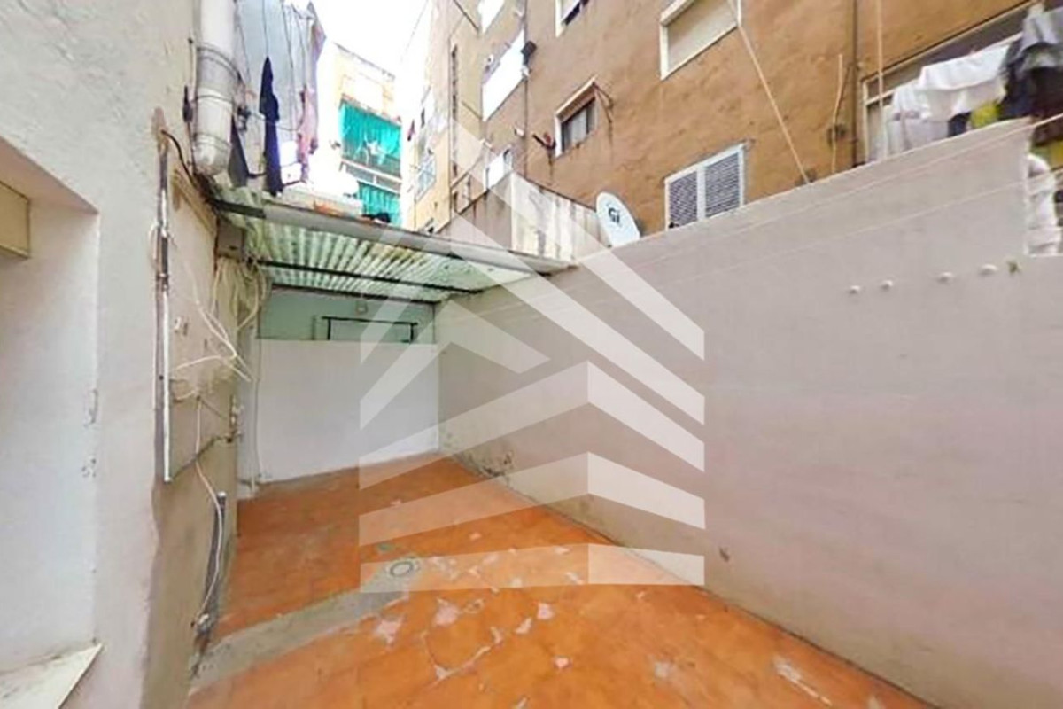 Venta de bajo en Calle Major, Mataró
 photo 2